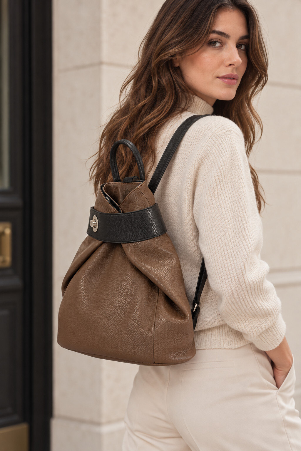 Wholesaler LISA DEI - Genuine leather backpack