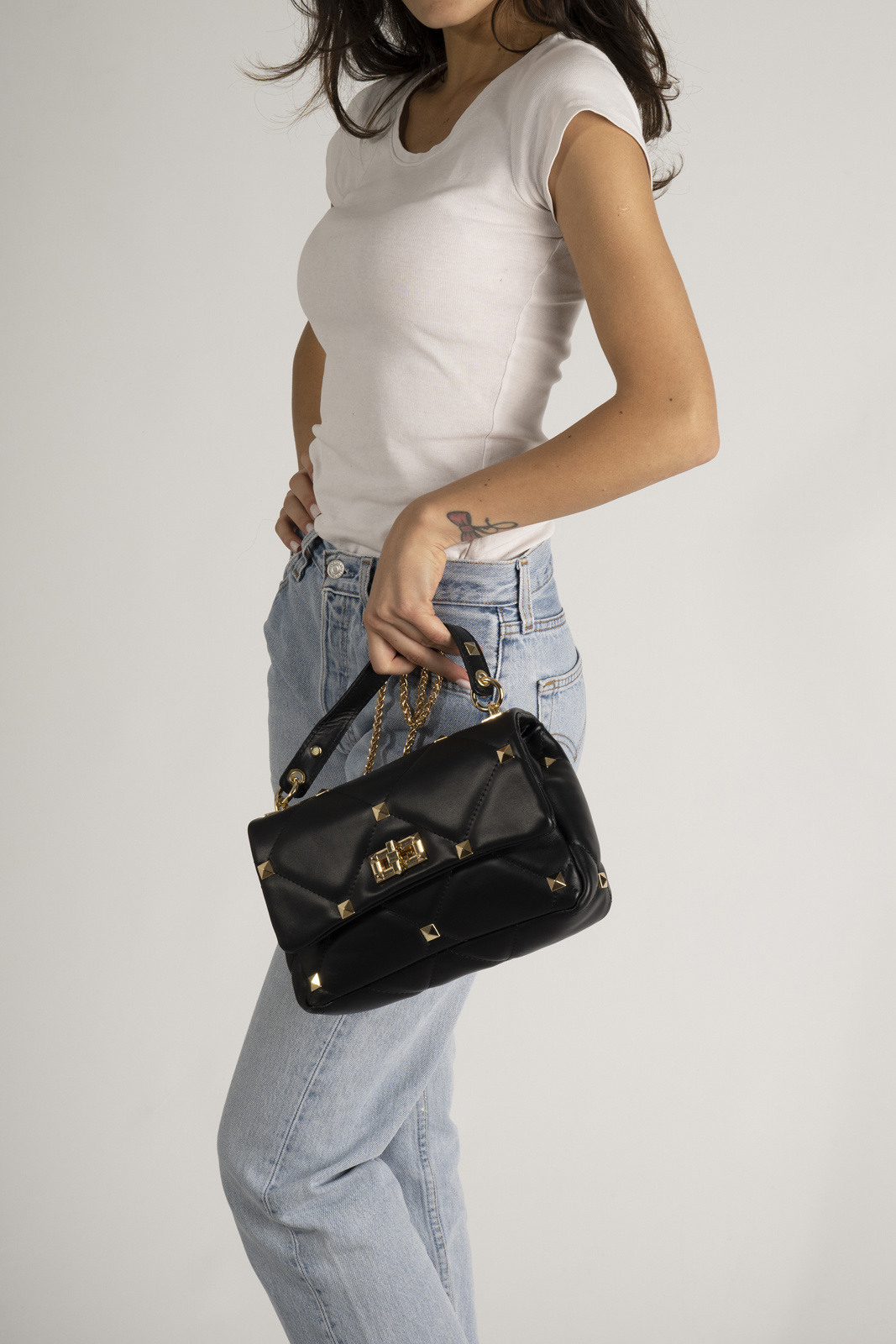 Wholesaler LISA DEI - Hand bag in real leather with studs