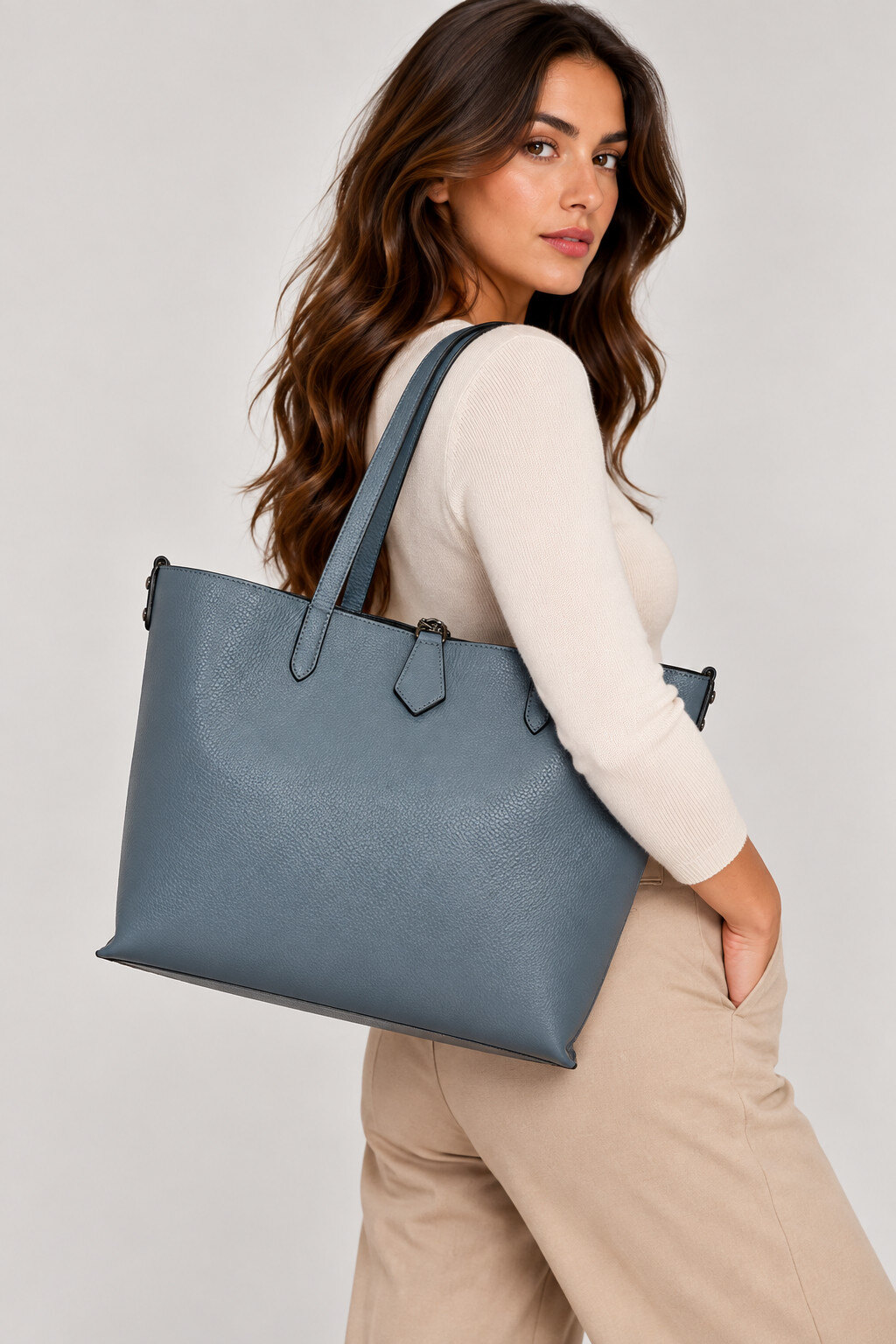 Wholesaler LISA DEI - Genuine leather shoulder bag
