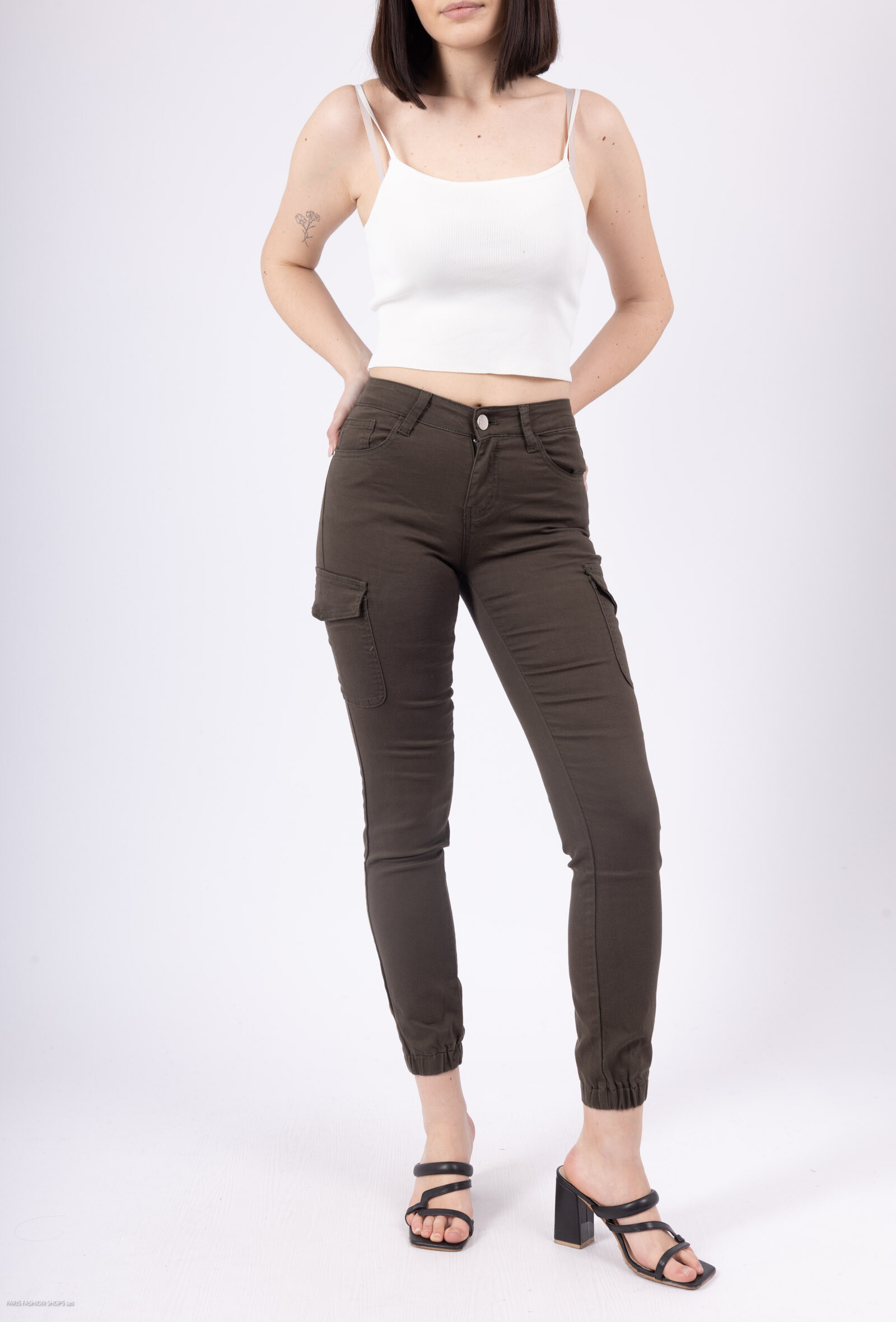 Grossiste LISA PARIS - Jeans Kaki avec poche cargo
