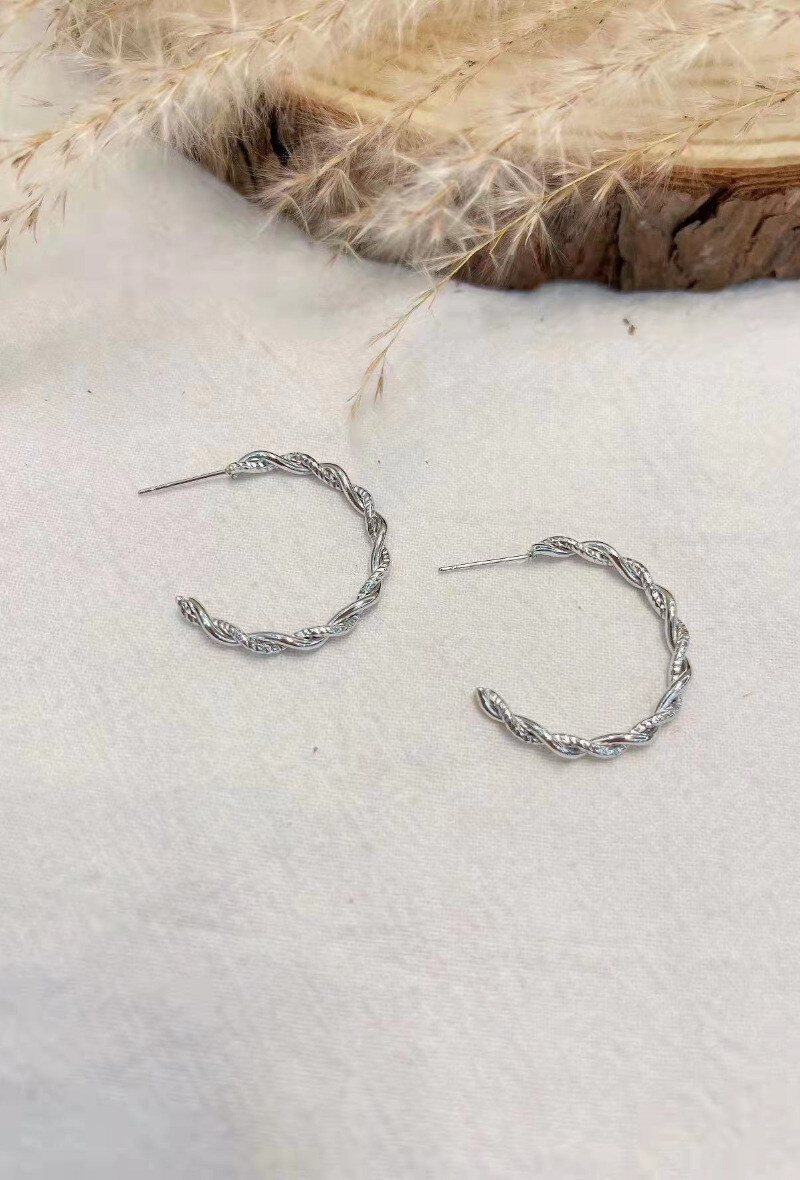 Wholesaler Lolilota - EARRING HOOP TWISTED MEDIUM