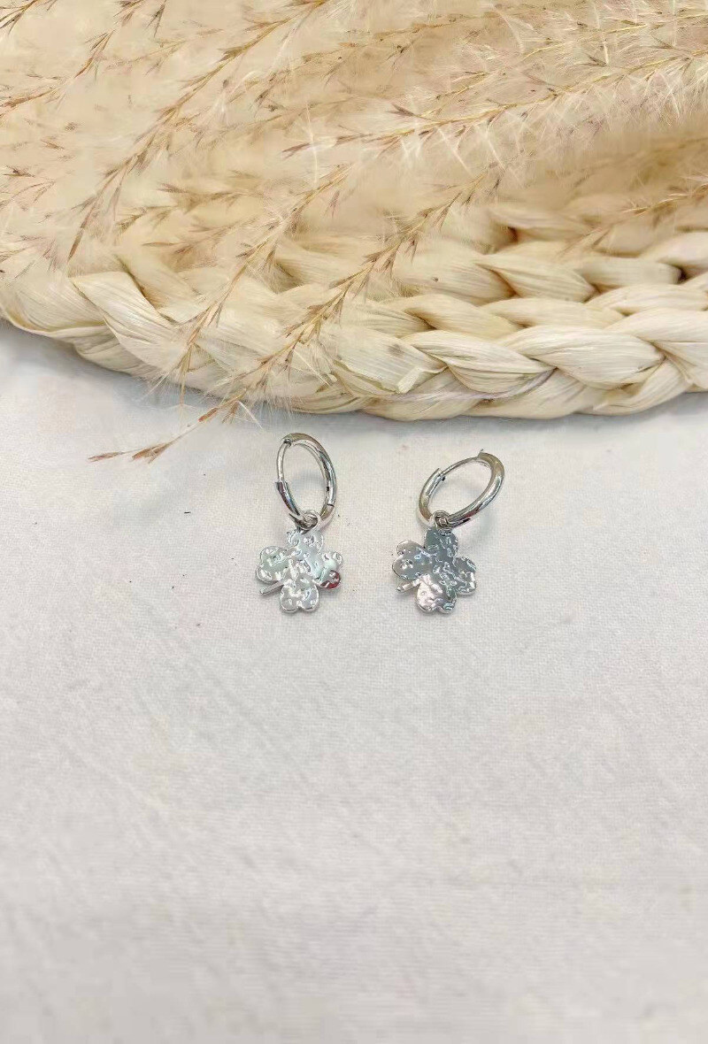 Wholesaler Lolilota - EARRING CLOVER HAMMERED