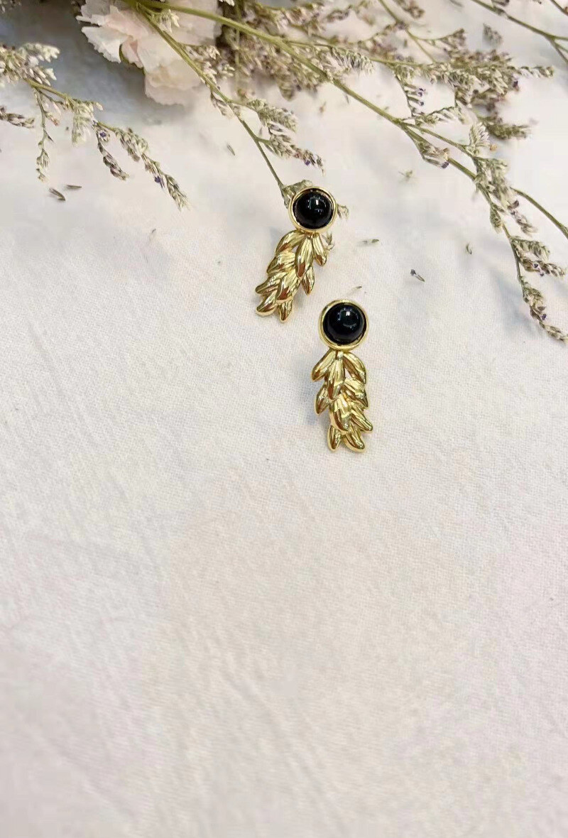 Wholesaler Lolilota - EARRING LEAF PENDANT STONE