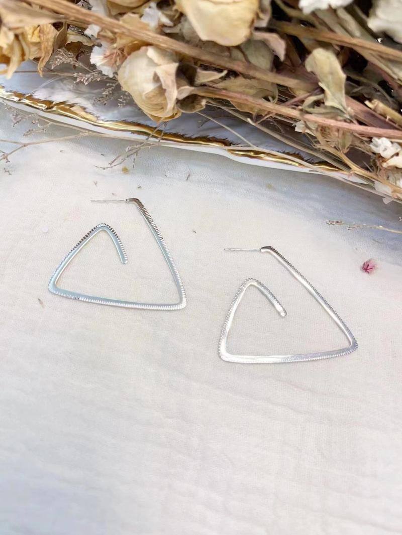 Mayorista Lolilota - Pendiente triangular