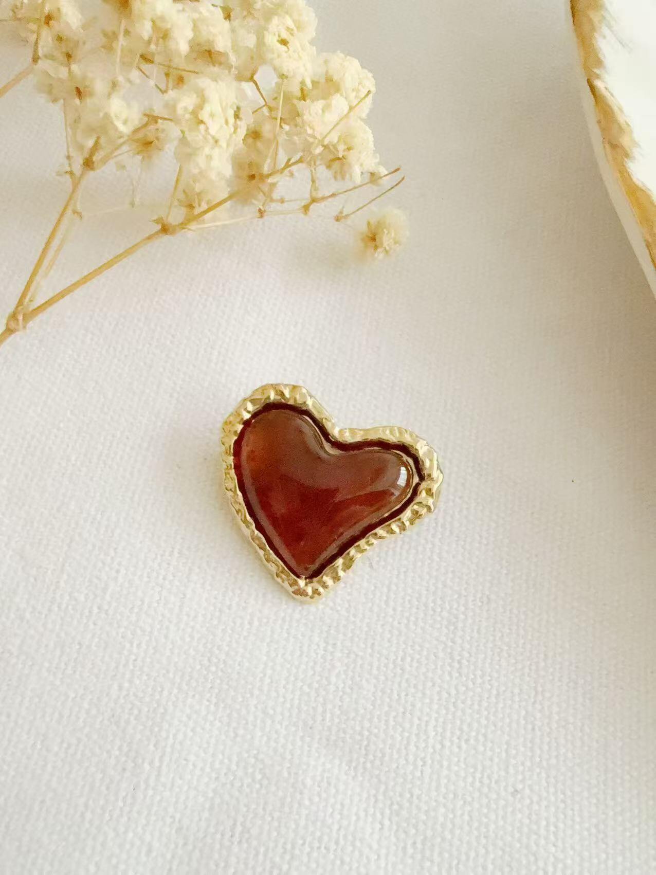 Mayorista Lolilota - Broche de corazón de resina