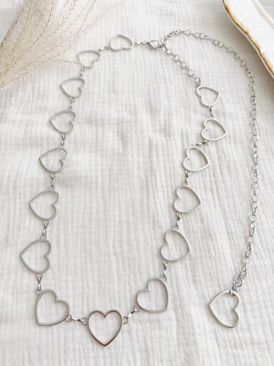 Grossiste Lolilota - ceinture chaine coeur