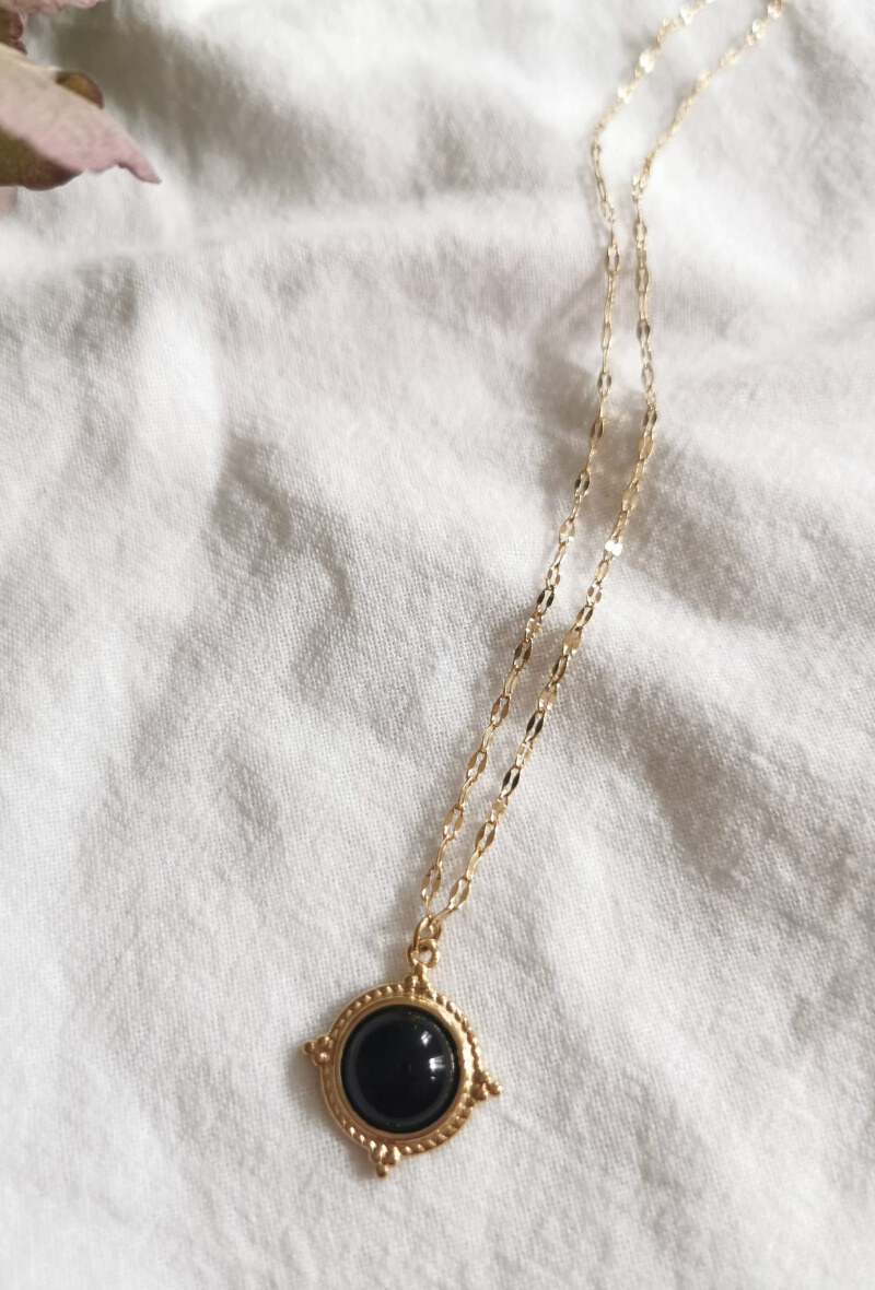 Wholesaler Lolilota - NECKLACE MEDALLION STONE