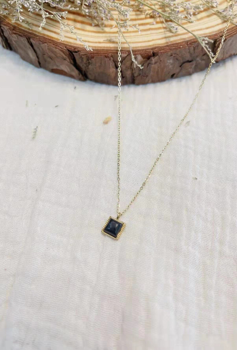 Wholesaler Lolilota - NECKLACE SQUARE STONE