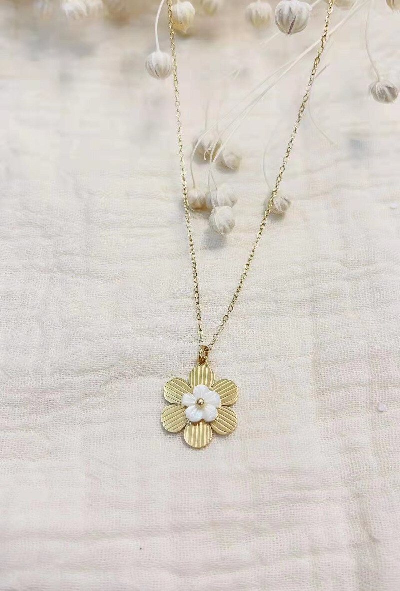 Wholesaler Lolilota - NECKLACE FLOWER MOTHER OF PEARL