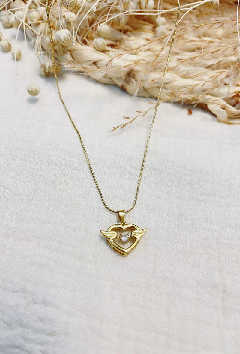 Mayorista Lolilota - Collar corazón con ala de estrás