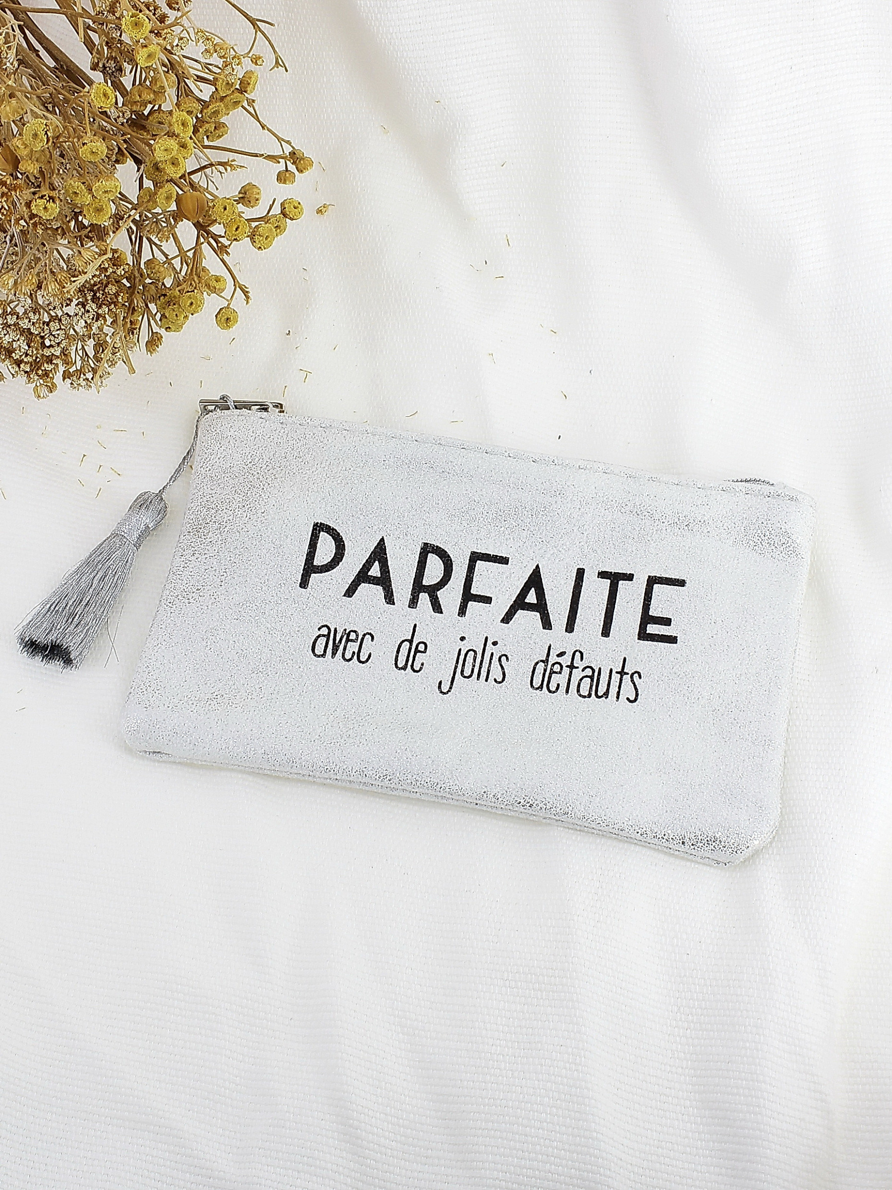 Wholesaler Lolilota - PERFECT shiny fabric clutch with charming imperfections