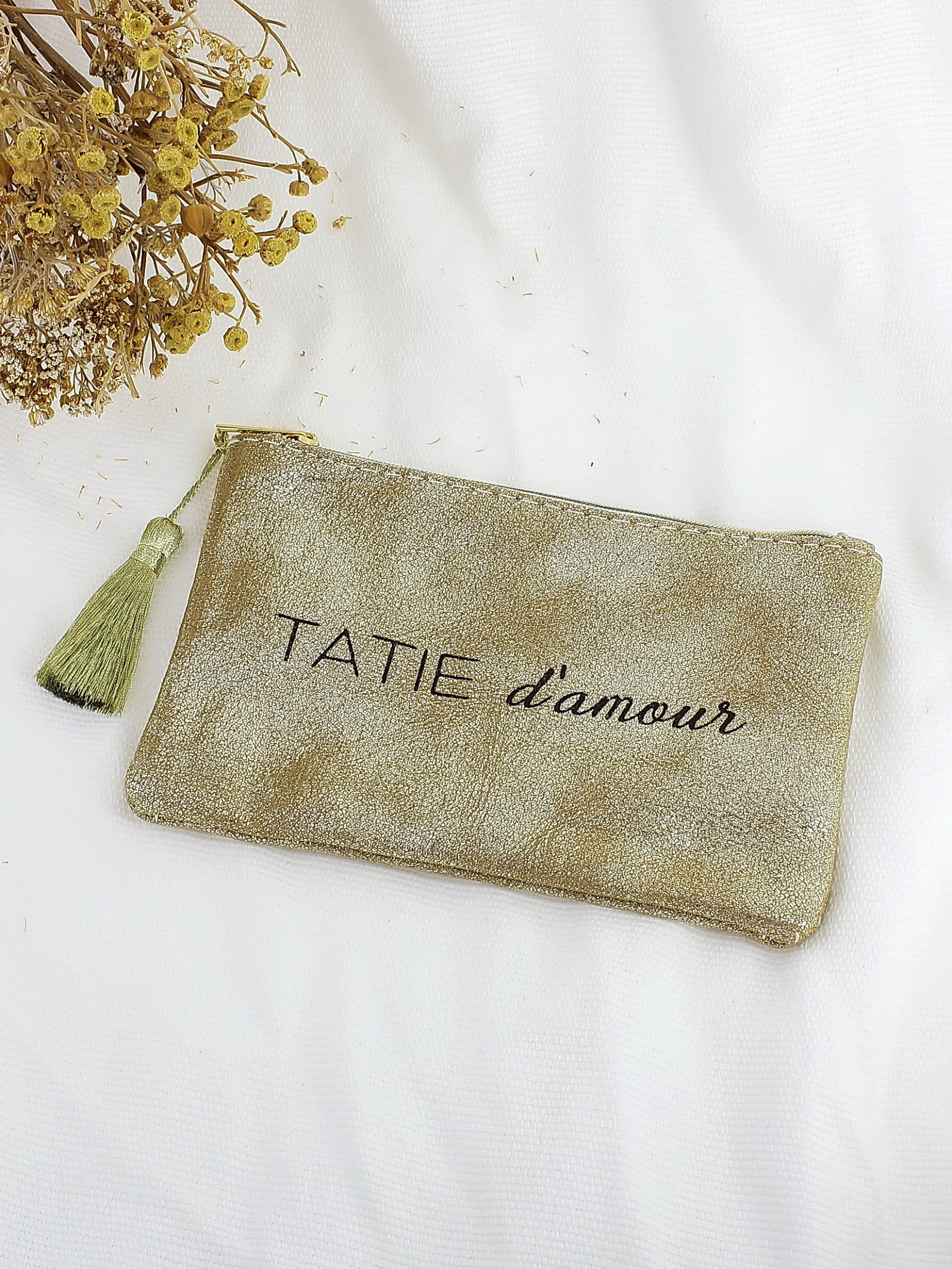 Wholesaler Lolilota - Shiny fabric clutch TATIE with love