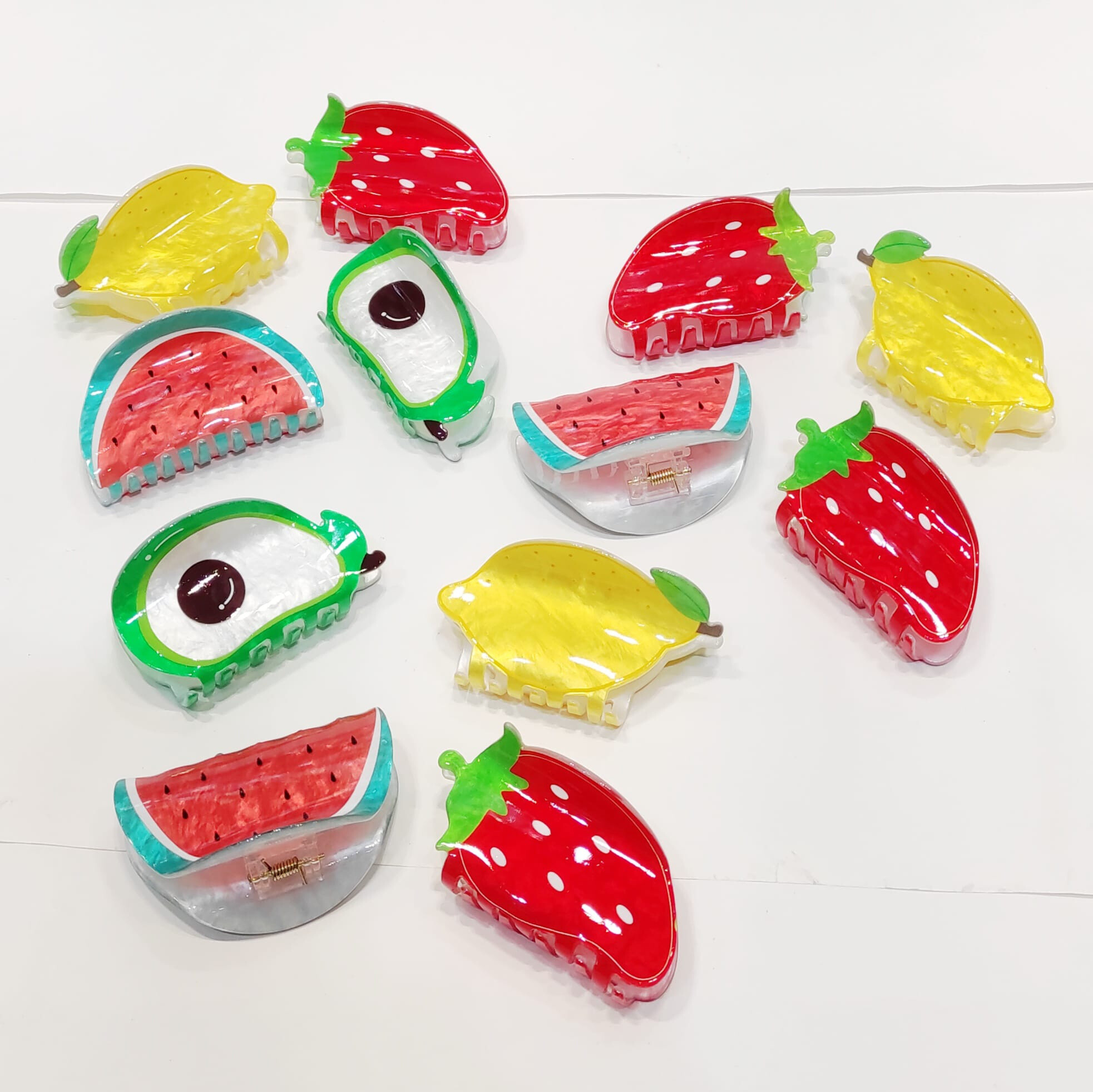 Grossiste Lolo & Yaya - Paquet de 12pcs pinces à cheveux fruits, unité 2€50