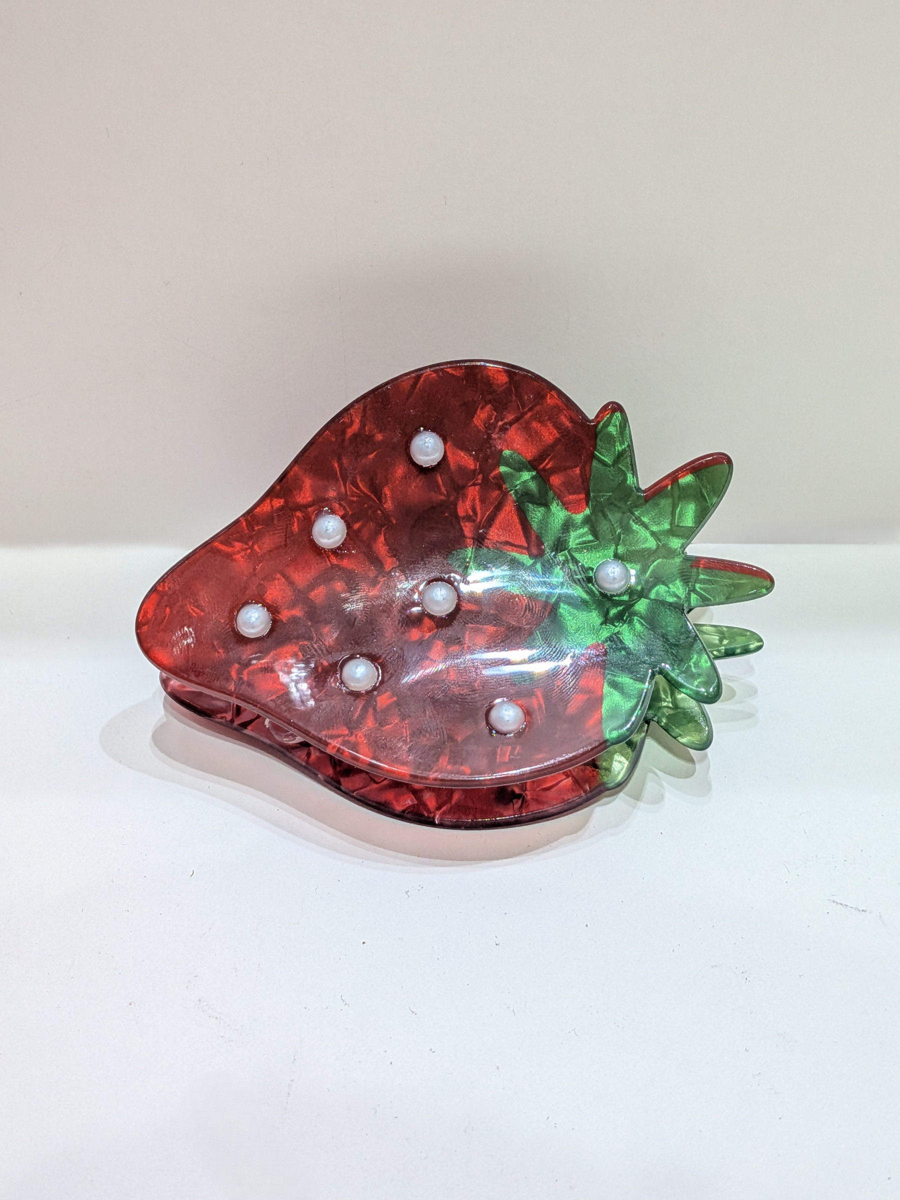 Wholesaler LOLO & YAYA - Strawberry-shaped Hair Clip