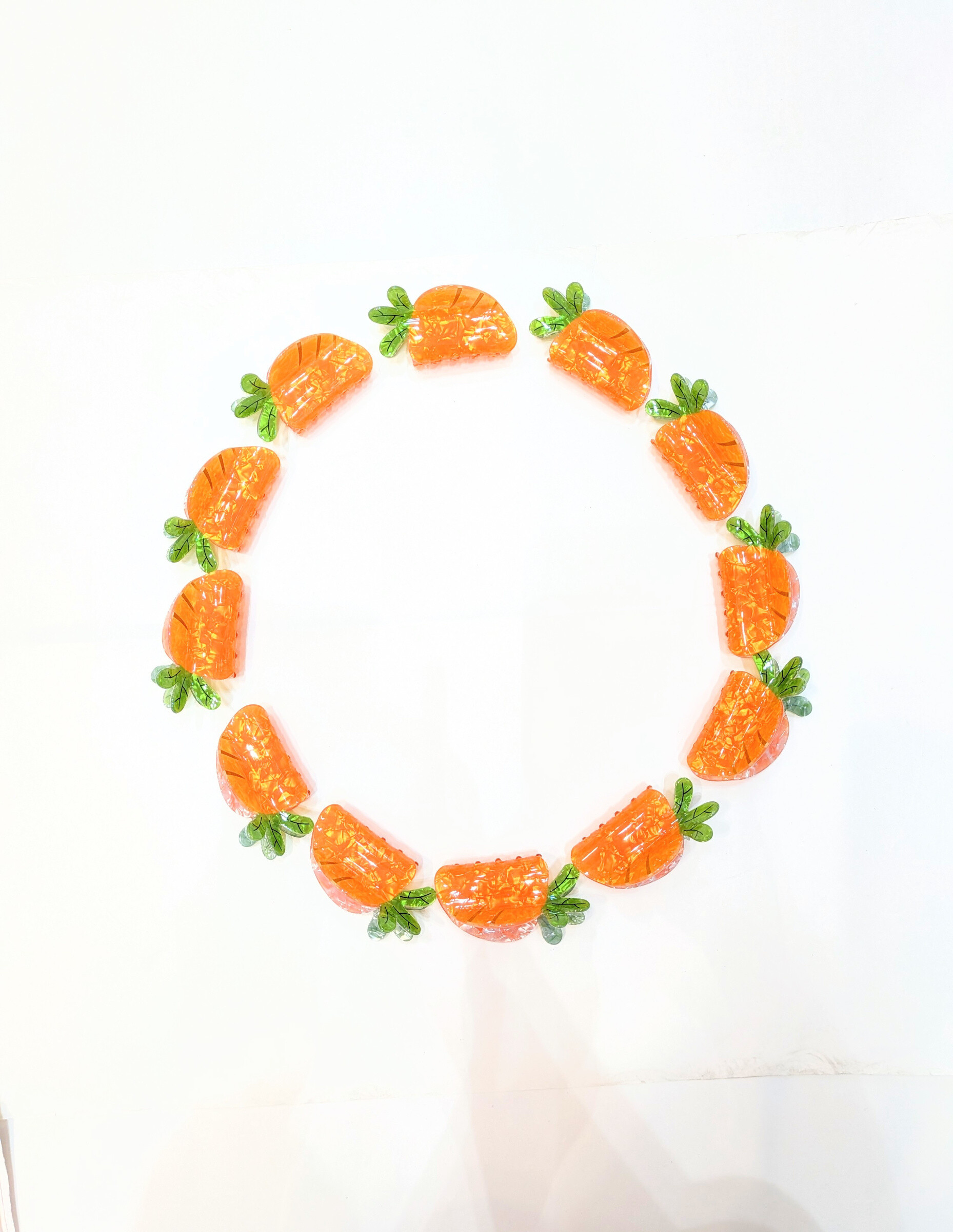 Wholesaler Lolo & Yaya - Pack of 12 pcs cherry hair clips, unit € 50 50