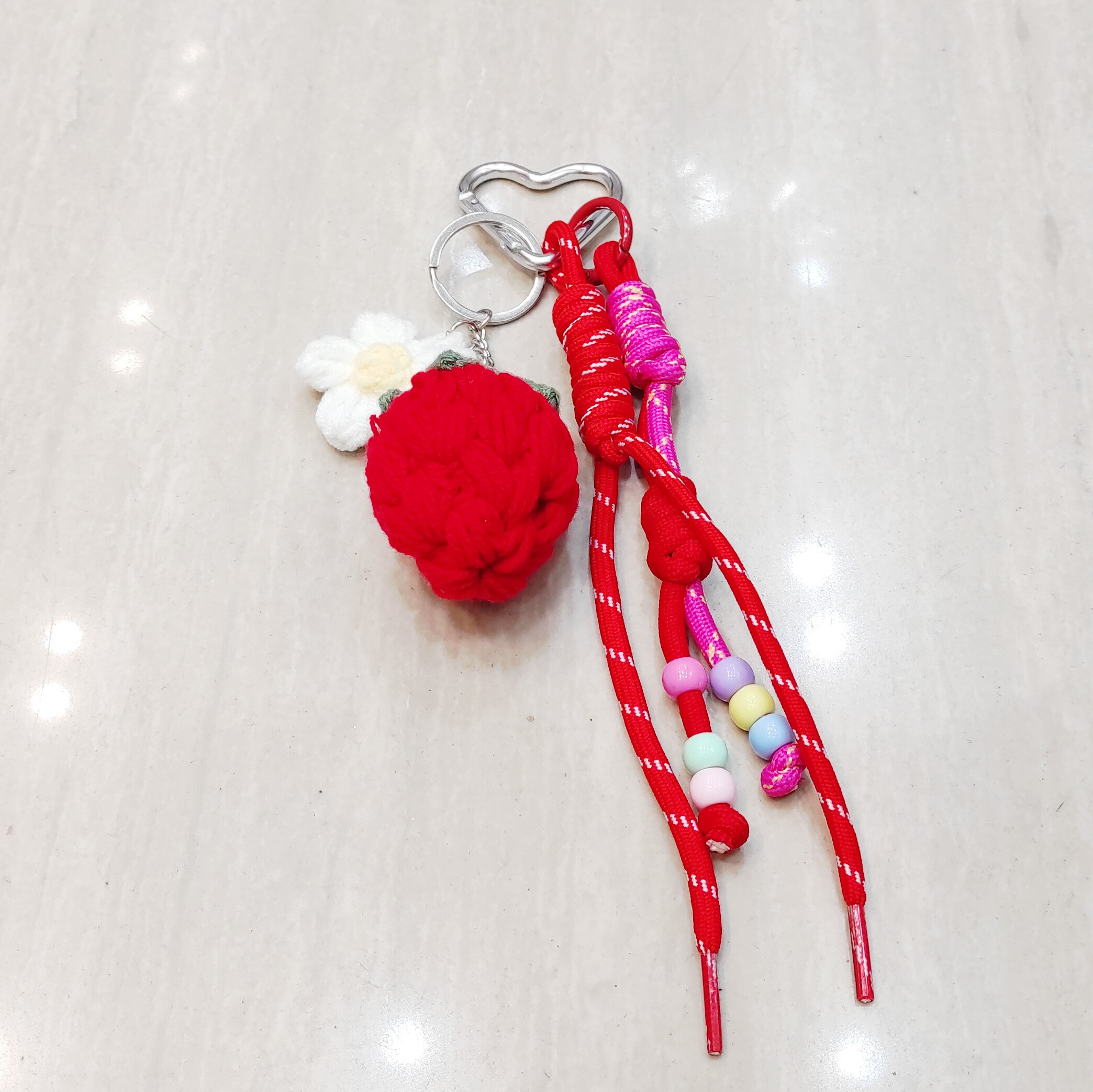 Grossiste Lolo & Yaya - Porte clés fantaisie Fraise Crochet