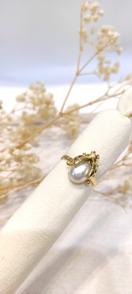 Wholesaler LOLO & YAYA - Ladybug pearl ring in stainless steel