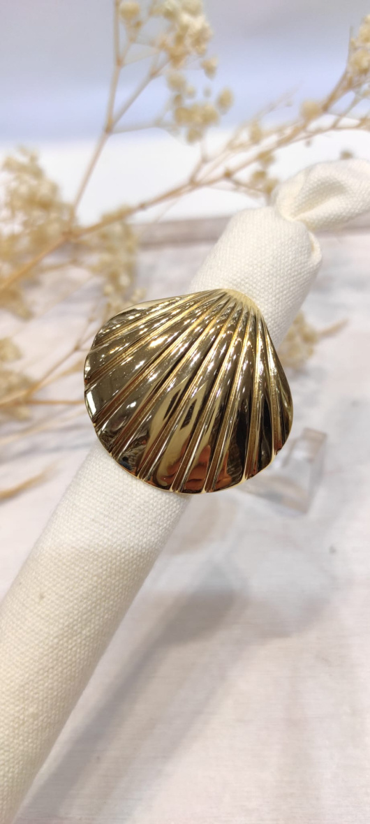 Wholesaler LOLO & YAYA - Timeless Scallop Shell Ring in Stainless Steel