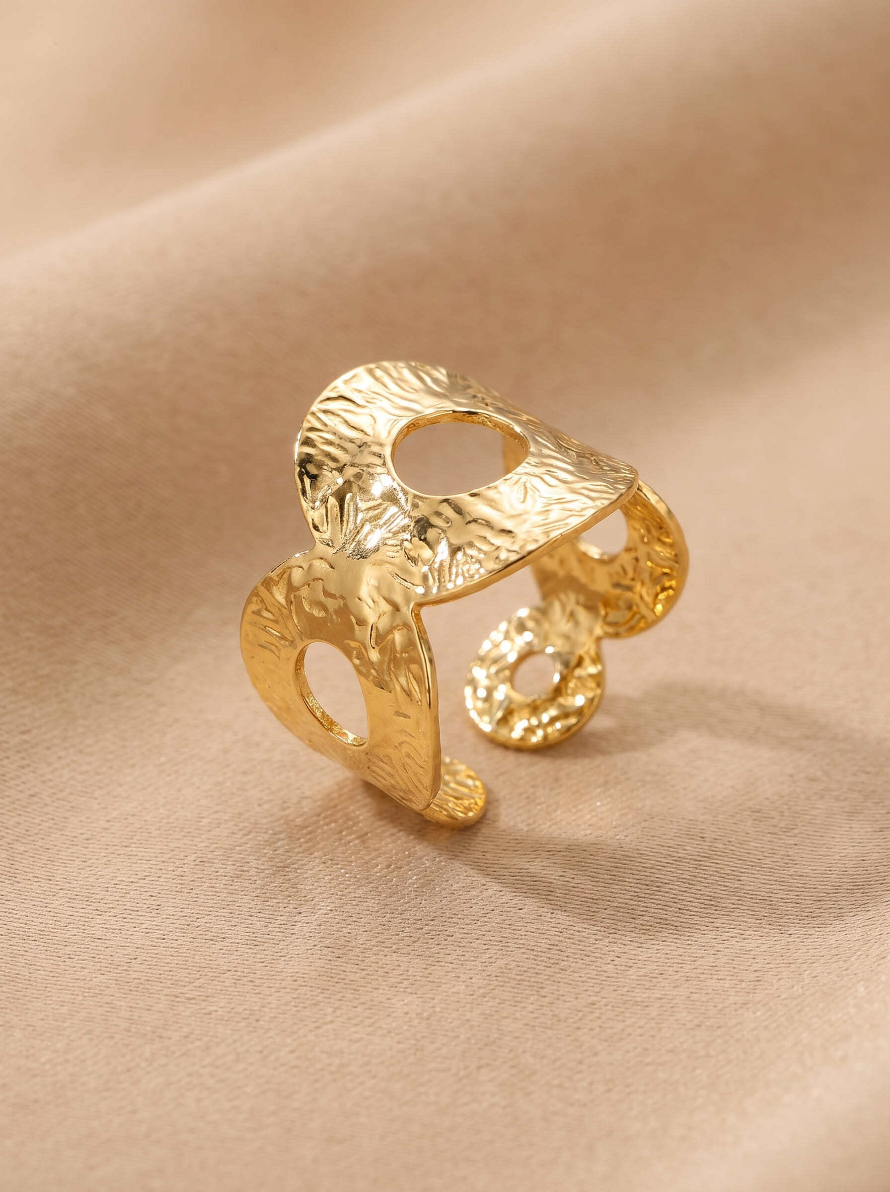 Wholesaler LOLO & YAYA - Sculpted Sun Ring