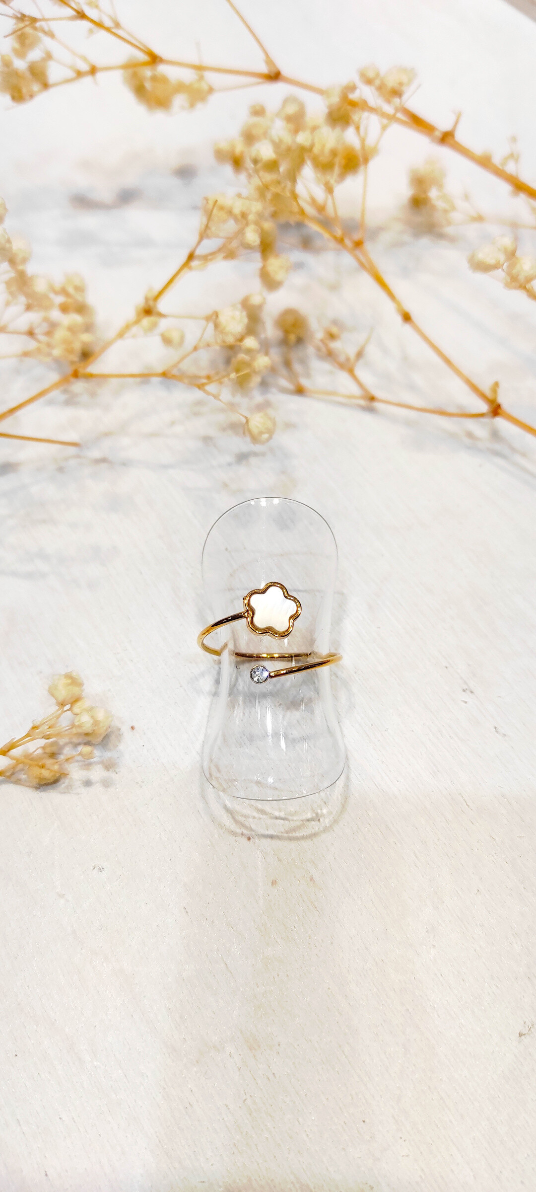 Wholesaler Lolo & Yaya - Sharp flower ring and stainless steel serenity rhinestones