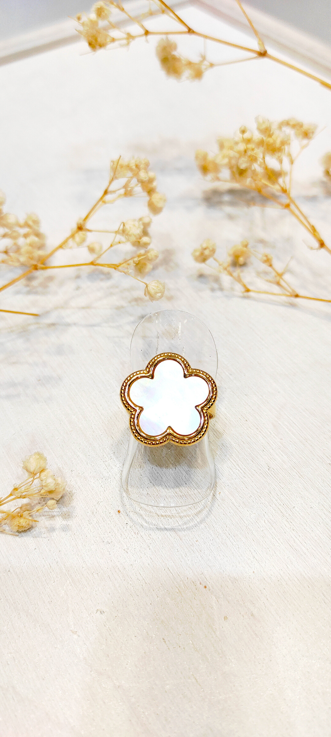 Mayorista Lolo & Yaya - Serenity Pearl Flower Anillo de acero inoxidable