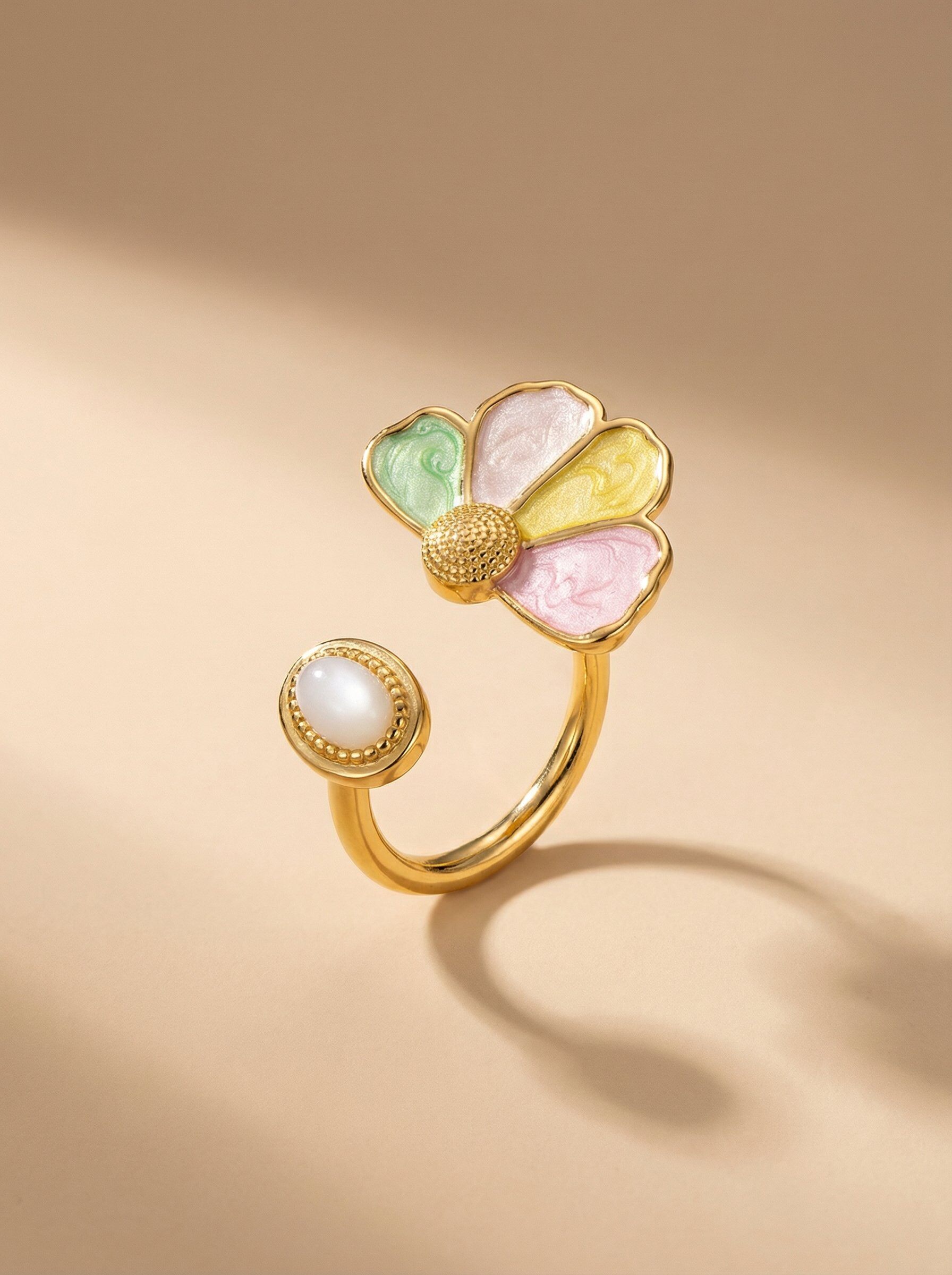 Wholesaler LOLO & YAYA - Half-Petal Ring