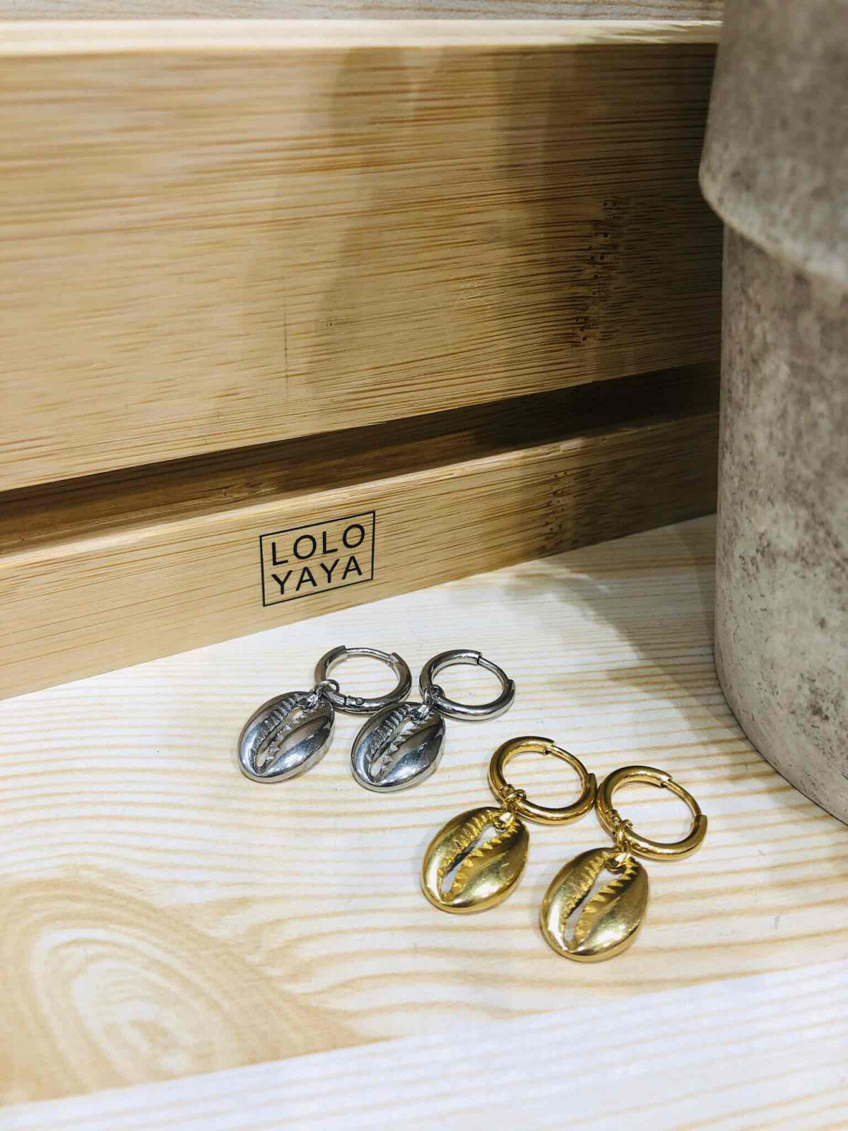Grossiste LOLO & YAYA - Boucle d’Oreille Coquillage Grain de Café en Acier inoxydable