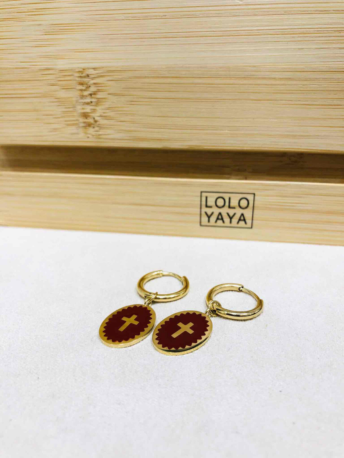 Wholesaler LOLO & YAYA - Earrings émaillé Croix in Stainless Steel