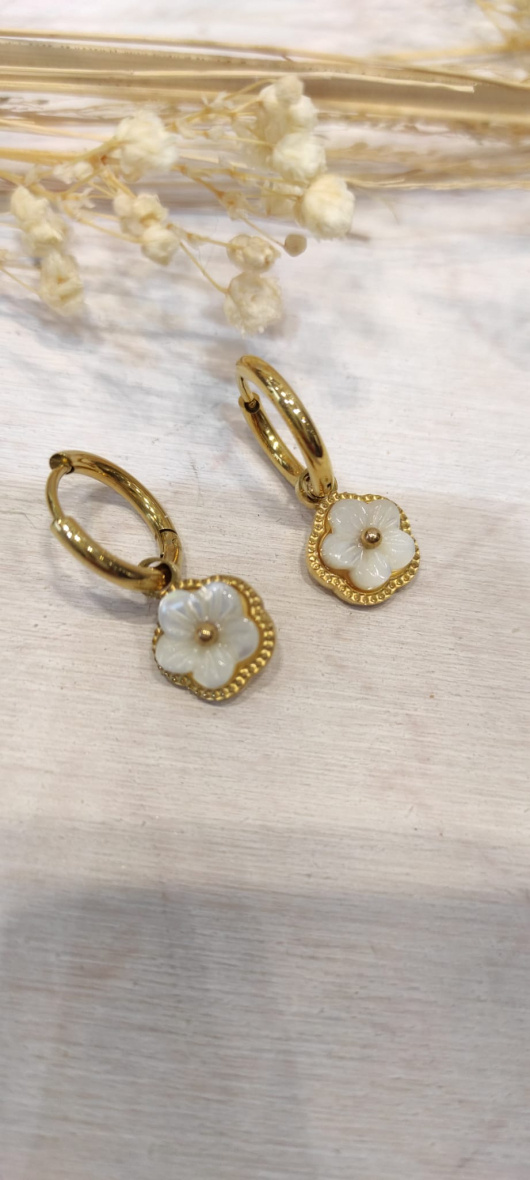 Wholesaler LOLO & YAYA - Boucles d’oreilles Marguerites en acier inoxydable
