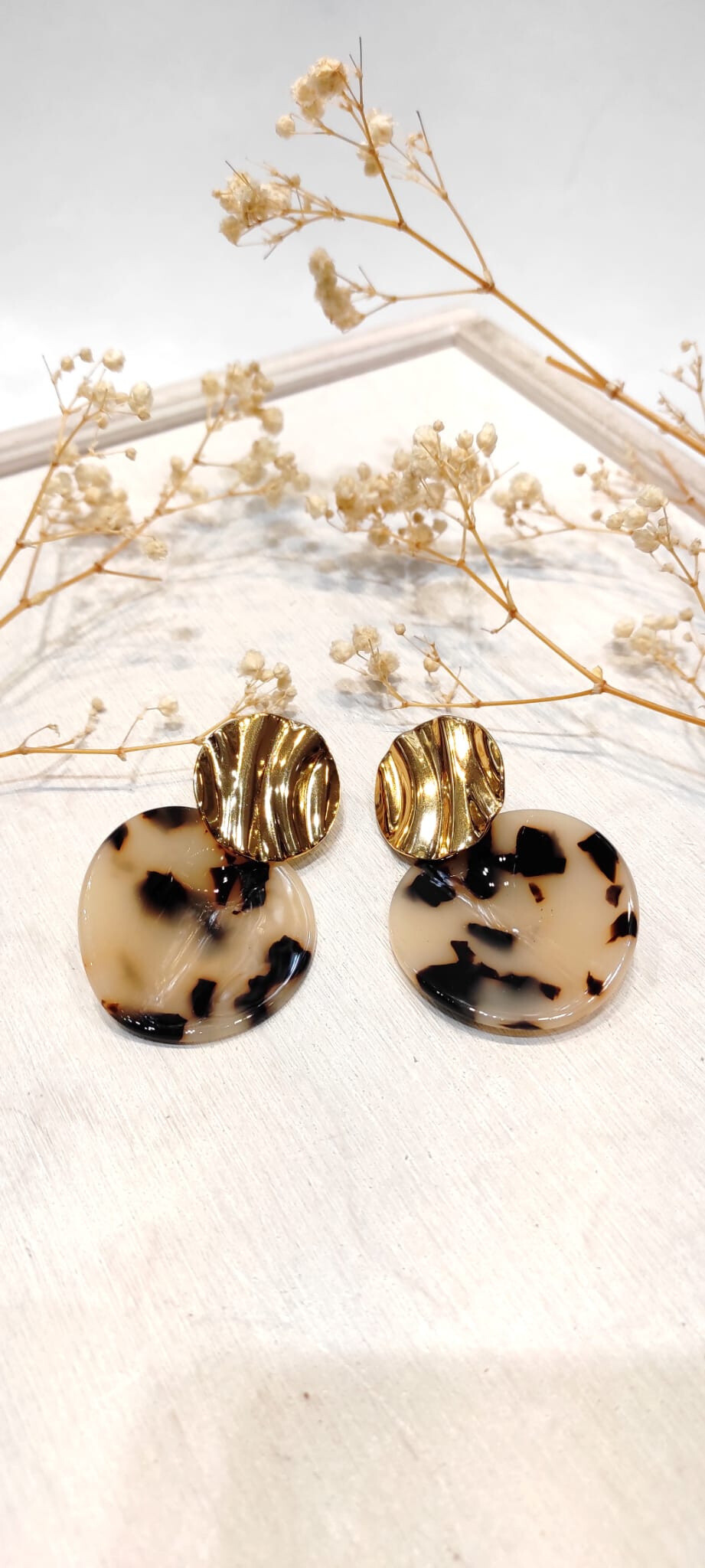 Wholesaler Lolo & Yaya - Leidy mother-of-pearl earrings in stainless steel