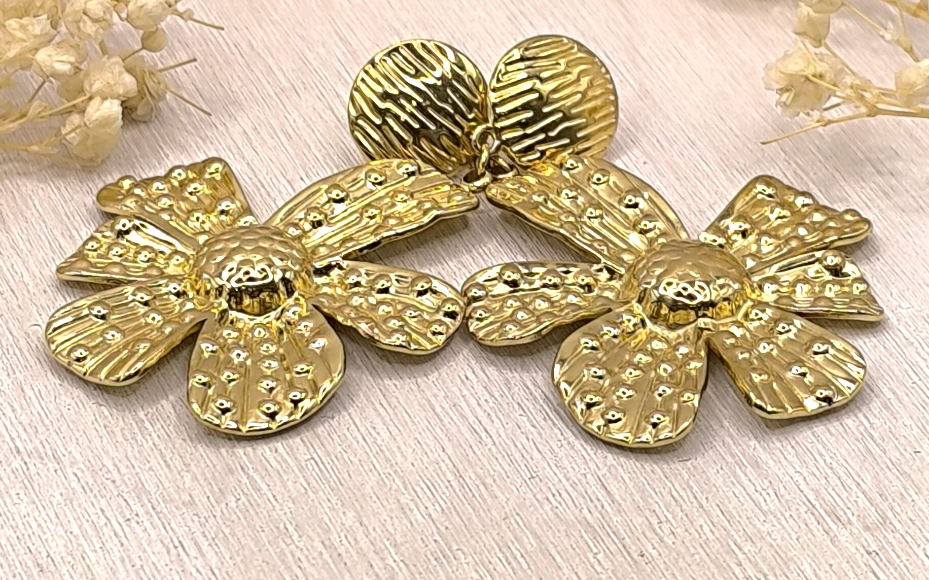 Wholesaler Lolo & Yaya - Ear buckle with stainless steel