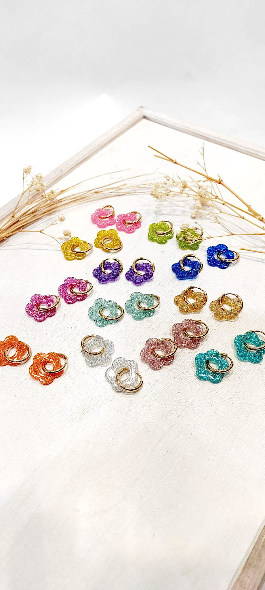 Wholesaler Lolo & Yaya - Acrylic flower earrings Flora 2cm steel sequins