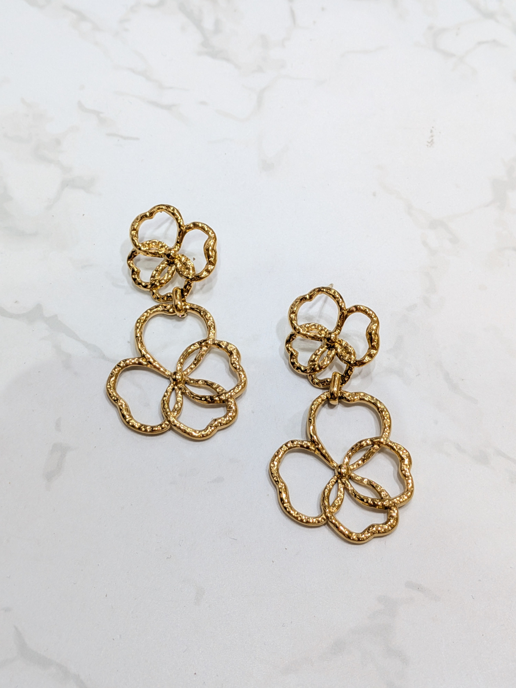 Wholesaler LOLO & YAYA - Wildflower Charm Drop Earrings