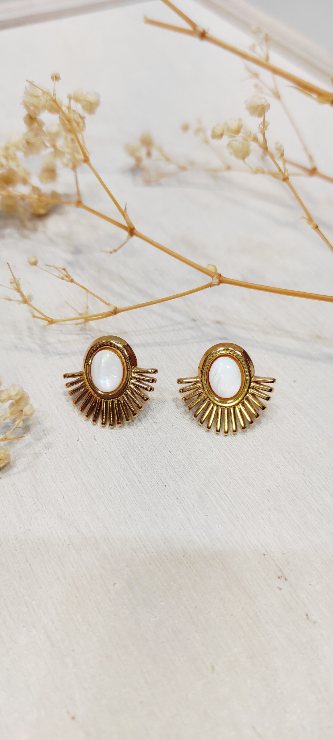 Wholesaler Lolo & Yaya - Allyson pearly earrings in stainless steel