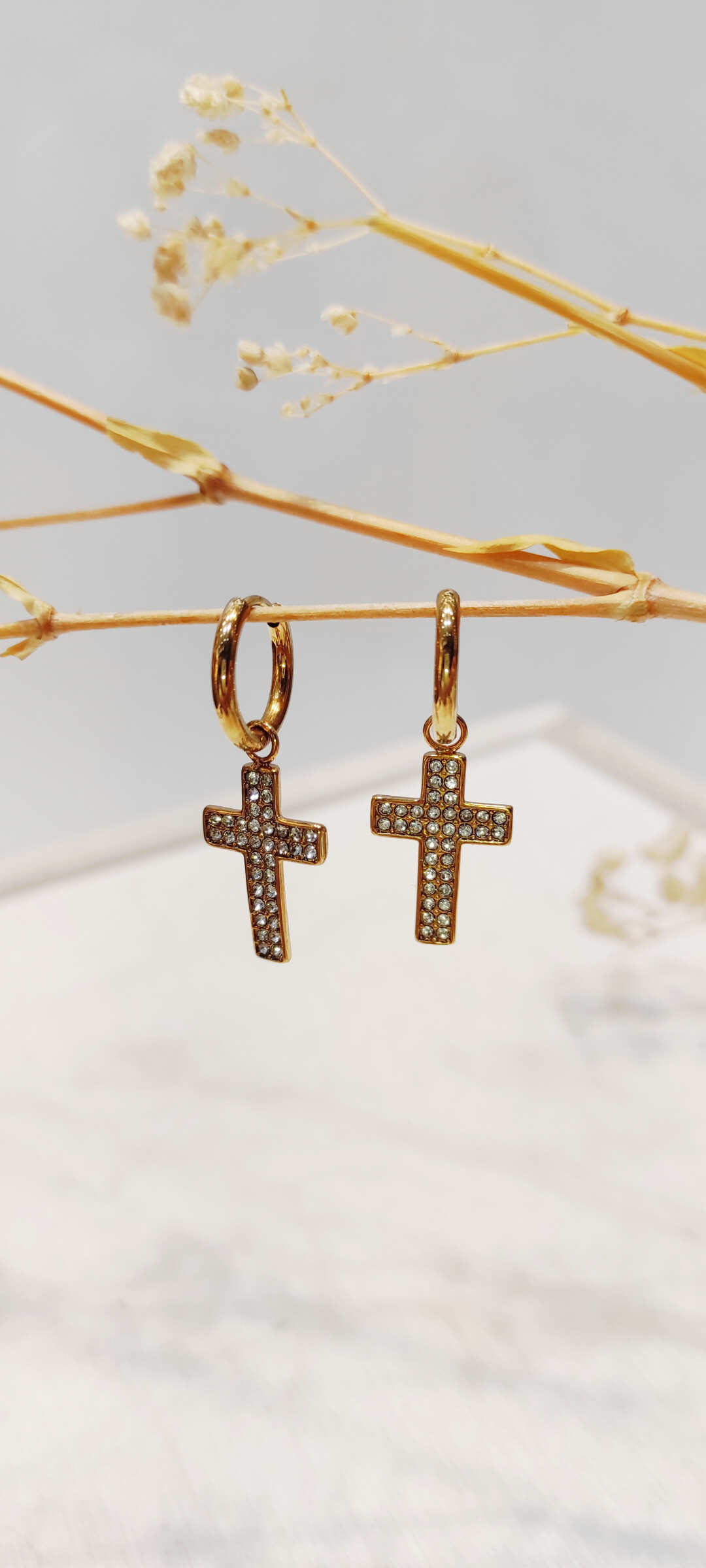 Wholesaler Lolo & Yaya - Earrings with stainless steel rhinestones