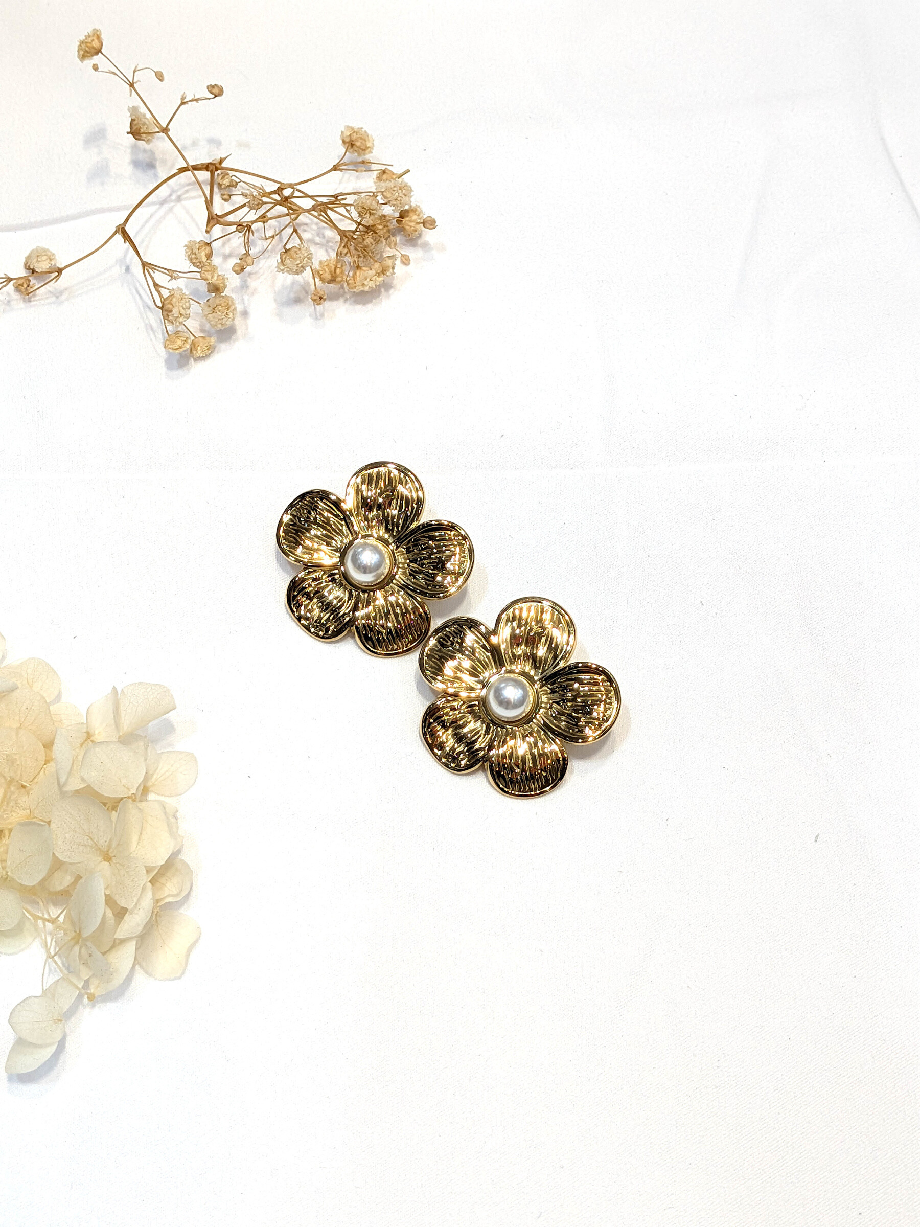 Wholesaler Lolo & Yaya - Sylee flowers earrings with stainless steel pearl