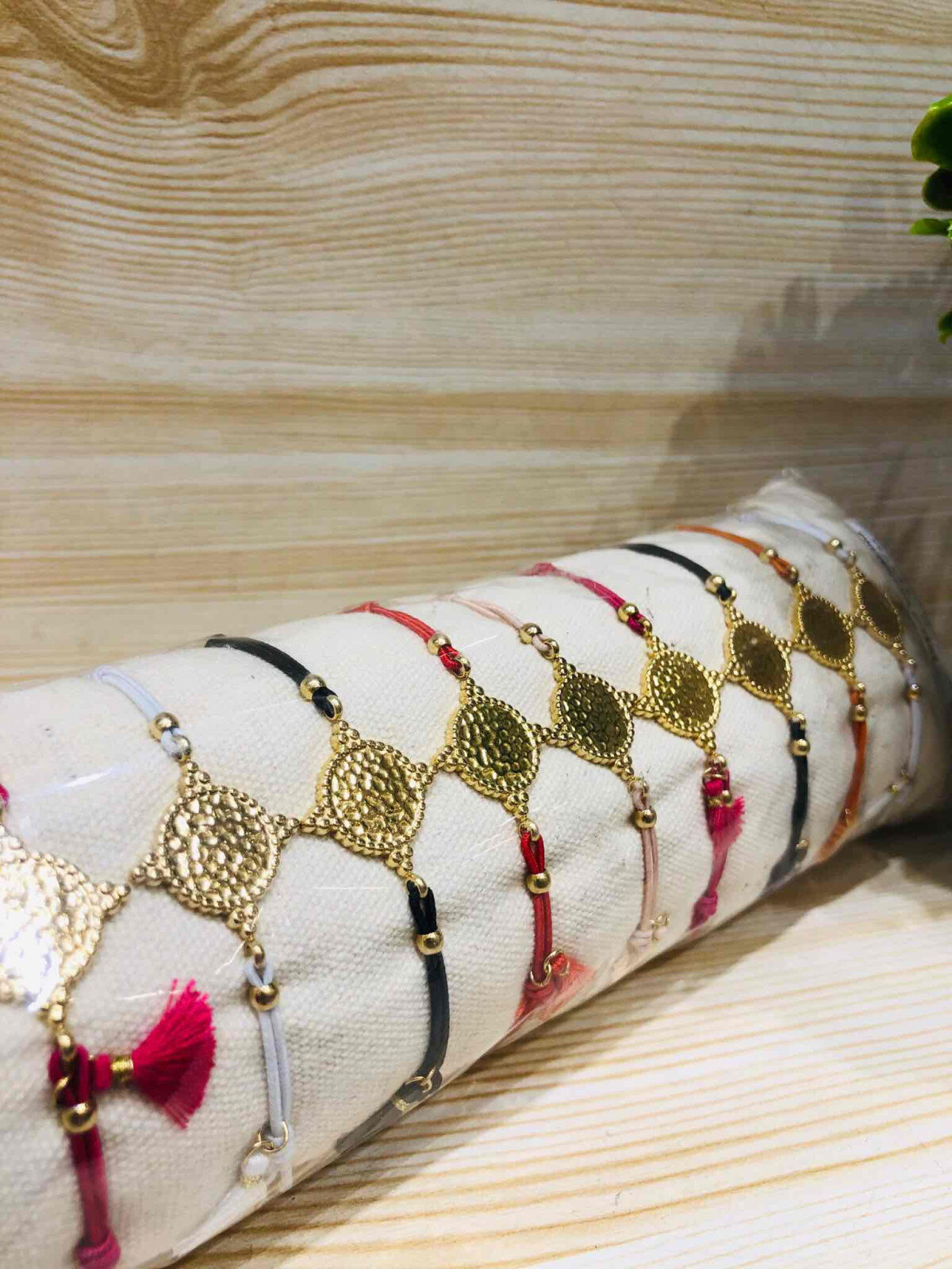 Grossiste LOLO & YAYA - Bracelet élastique sur Coussin Iris