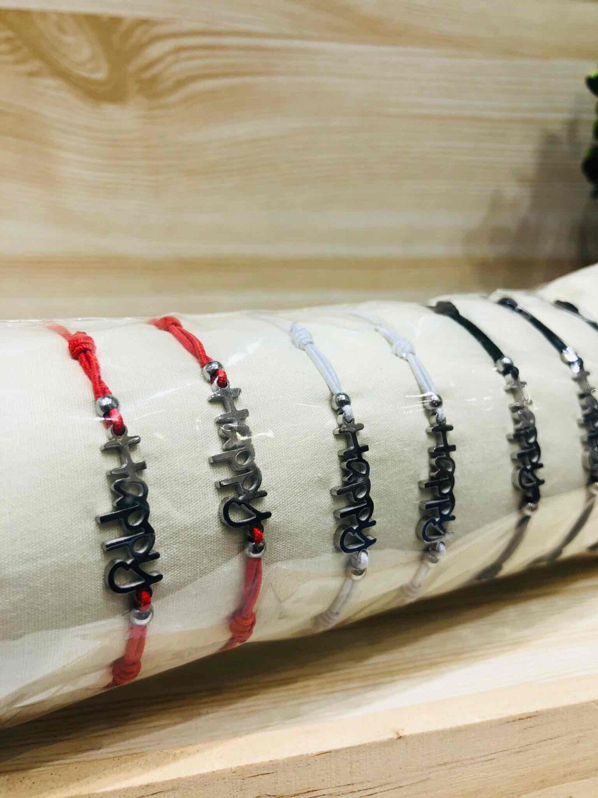 Wholesaler LOLO & YAYA - Cushion Bracelet message "Happy"