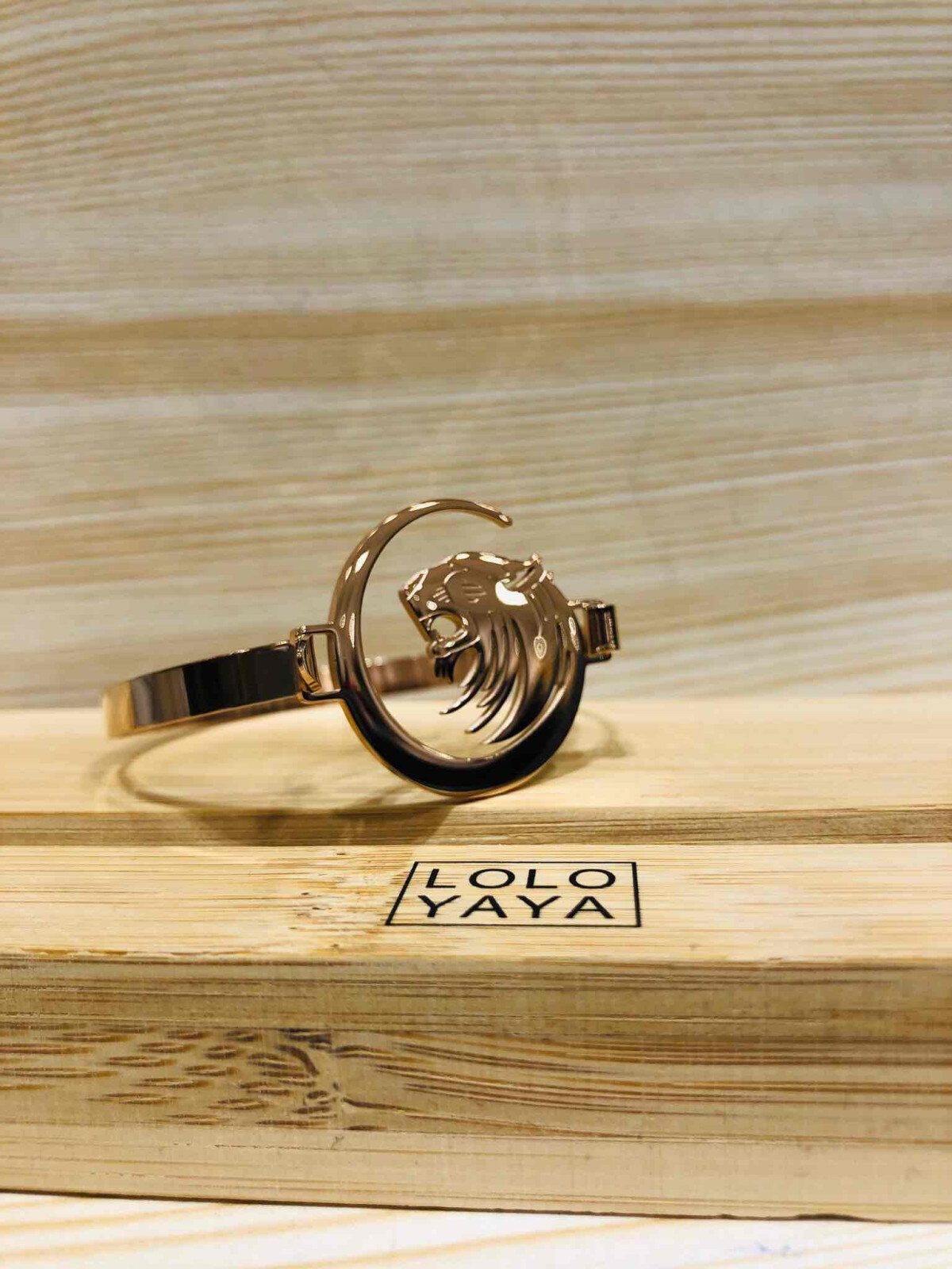 Wholesaler LOLO & YAYA - Bangle Bracelet Lion in Stainless Steel
