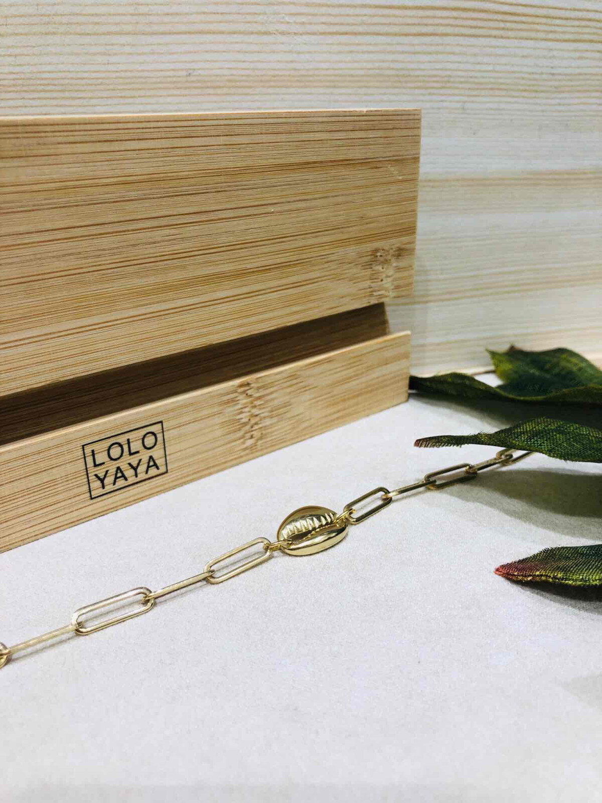 Grossiste LOLO & YAYA - Bracelet June-Coquillage Grain de café  en Acier Inoxydable