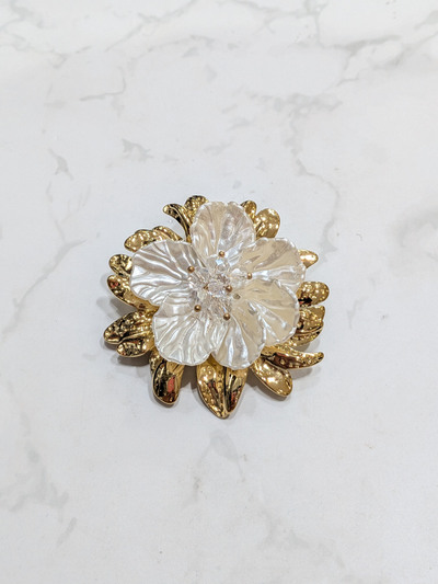Grossiste LOLO & YAYA - Broche Pearl Grace Grossiste LOLO & YAYA - Broche Pearl Grace