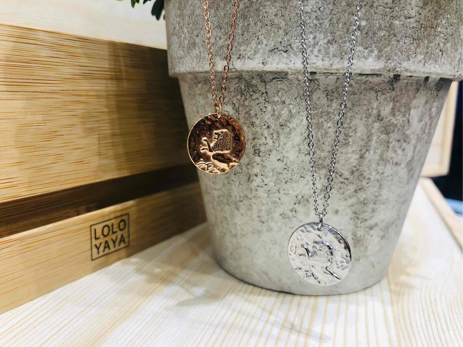 Grossiste LOLO & YAYA - Collier Astro " Lion ♌ " en Acier inoxydable