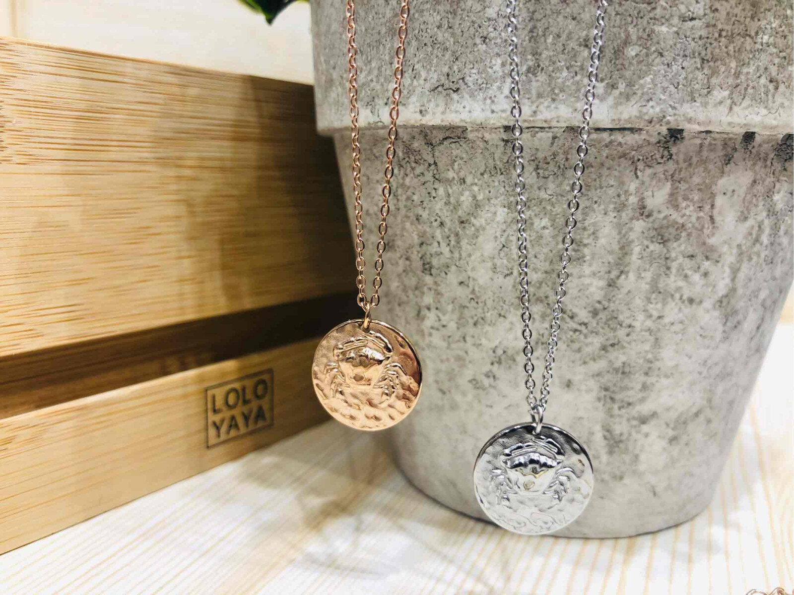 Grossiste LOLO & YAYA - Collier Astro " Cancer ♋ " en Acier inoxydable