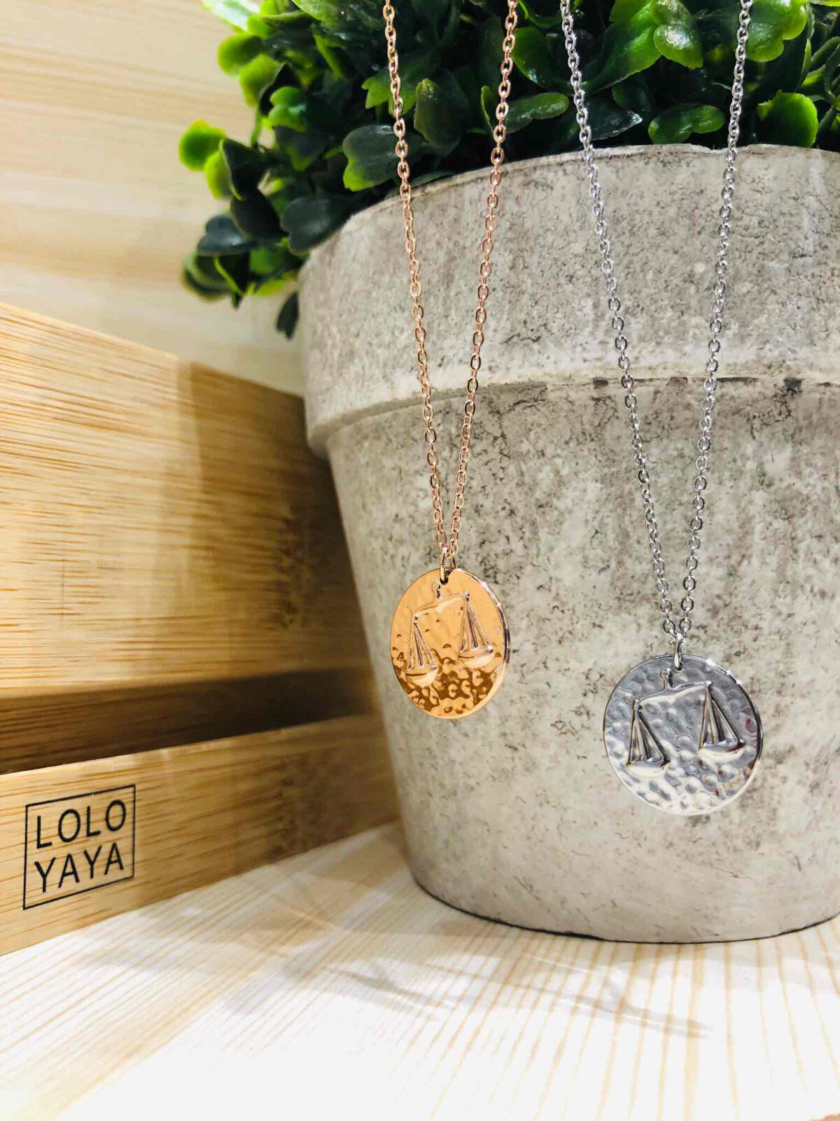 Grossiste LOLO & YAYA - Collier Astro " Balance ♎ " en Acier inoxydable