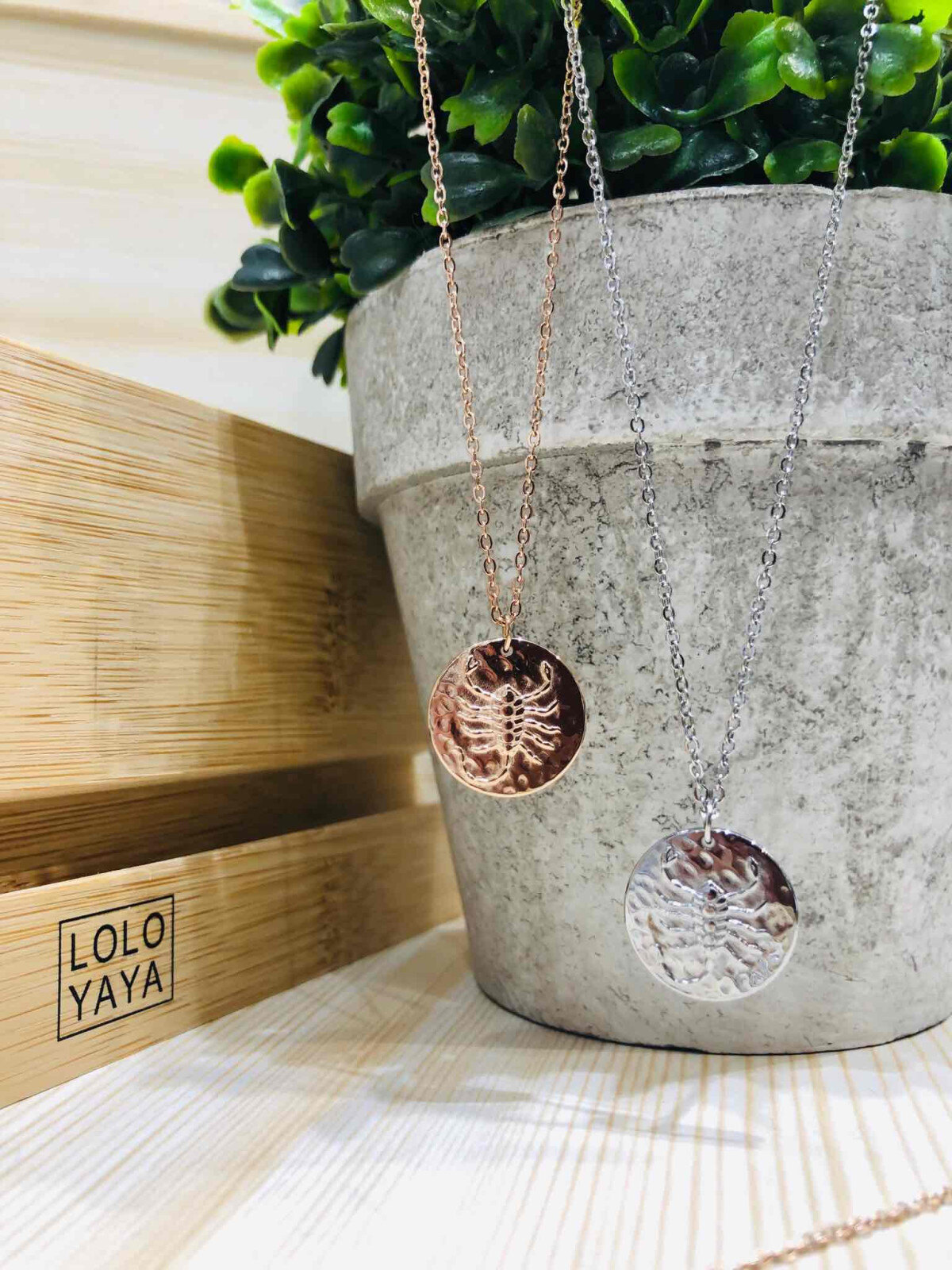 Grossiste LOLO & YAYA - Collier Astro " Scorpion ♏ " en Acier inoxydable