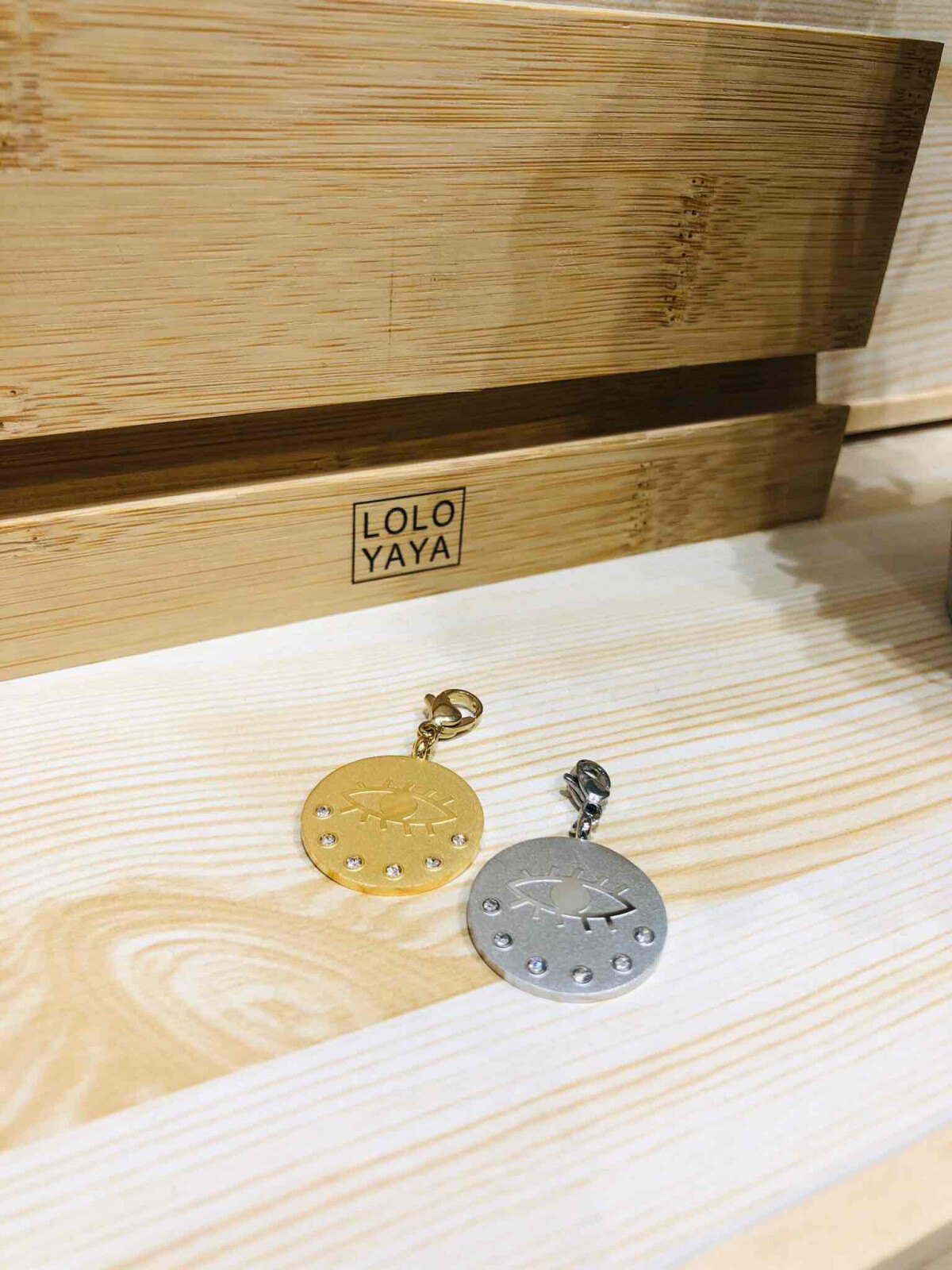 Grossiste LOLO & YAYA - Pendentif Oeil mini en Acier inoxydable