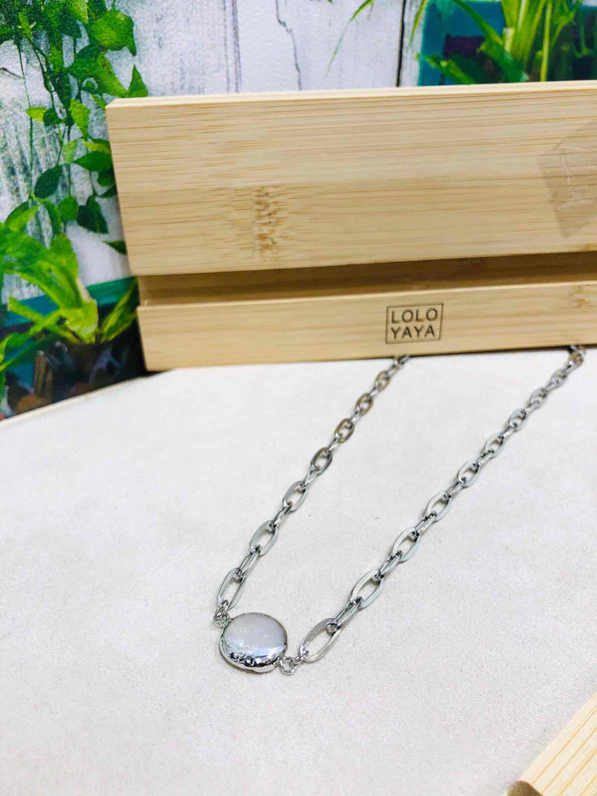 Wholesaler LOLO & YAYA - Necklace Nacré in Stainless Steel