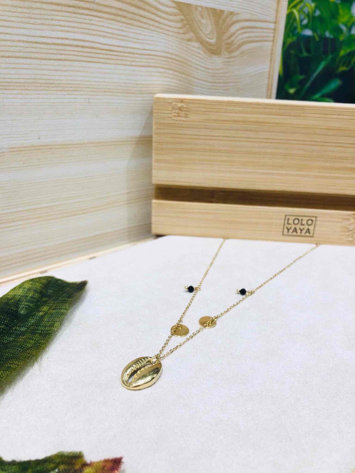 Grossiste LOLO & YAYA - Collier Coquillage Grain de café P en Acier Inoxydable