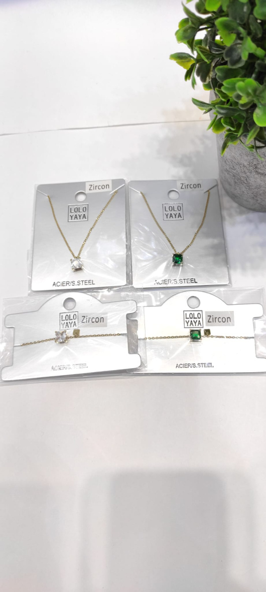Wholesaler LOLO & YAYA - Anic square necklace in stainless steel