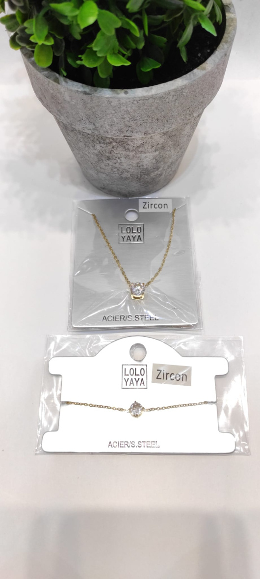 Wholesaler LOLO & YAYA - Stainless Steel Round Anic Rhinestone Necklace